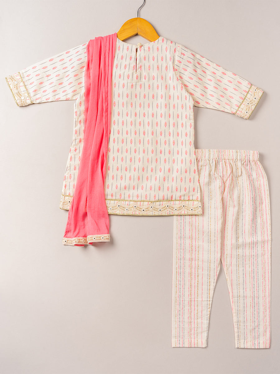 Pink Printed Crochet Lace Kurta Set with Dupatta